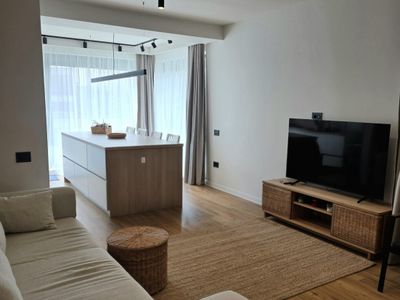 Apartament cu 3 camere de închiriat în Faleza Nord, Constanța – fotografia 4 din 24