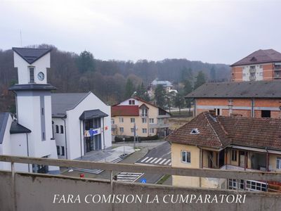 Apartament cu 3 camere de vânzare în Central, Baile Govora – fotografia 2 din 20