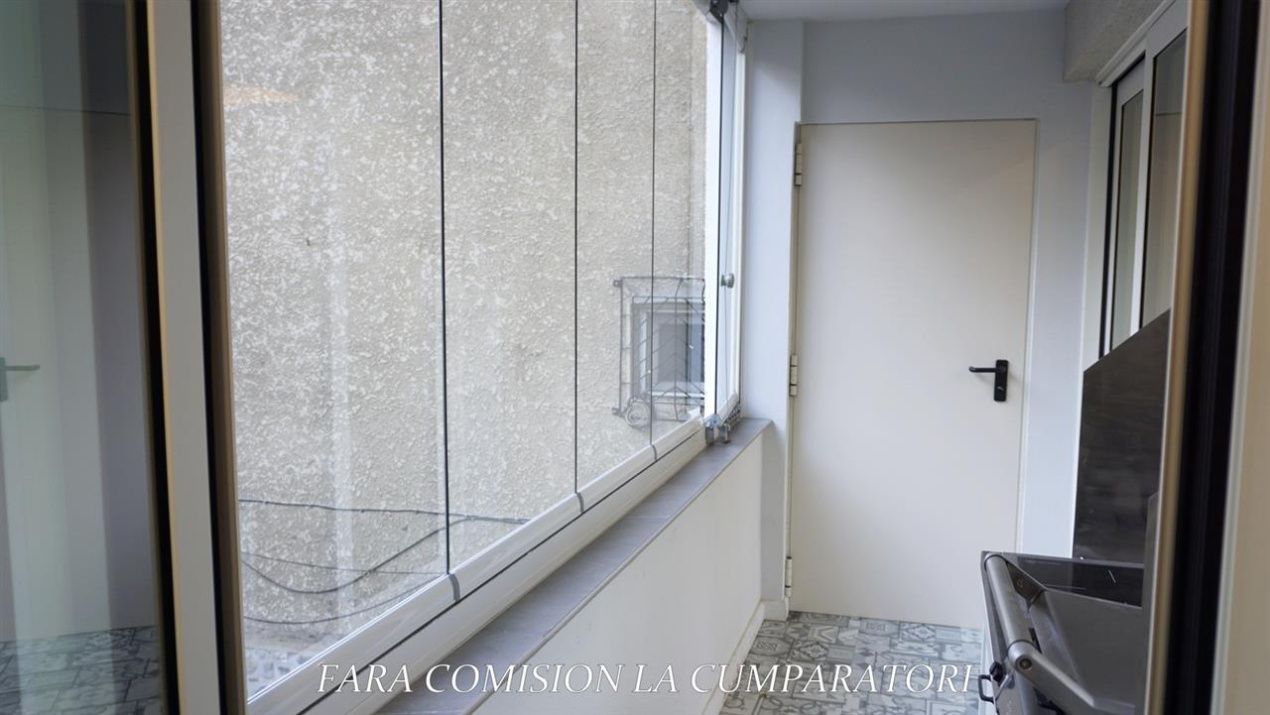 Apartament cu 4 camere de vânzare în Central, Râmnicu Vâlcea – fotografia 7 din 28