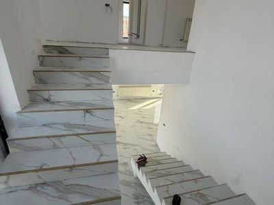 Casă cu 4 camere de vânzare în Exterior Sud, Curtea de Argeș – fotografia 3 din 7