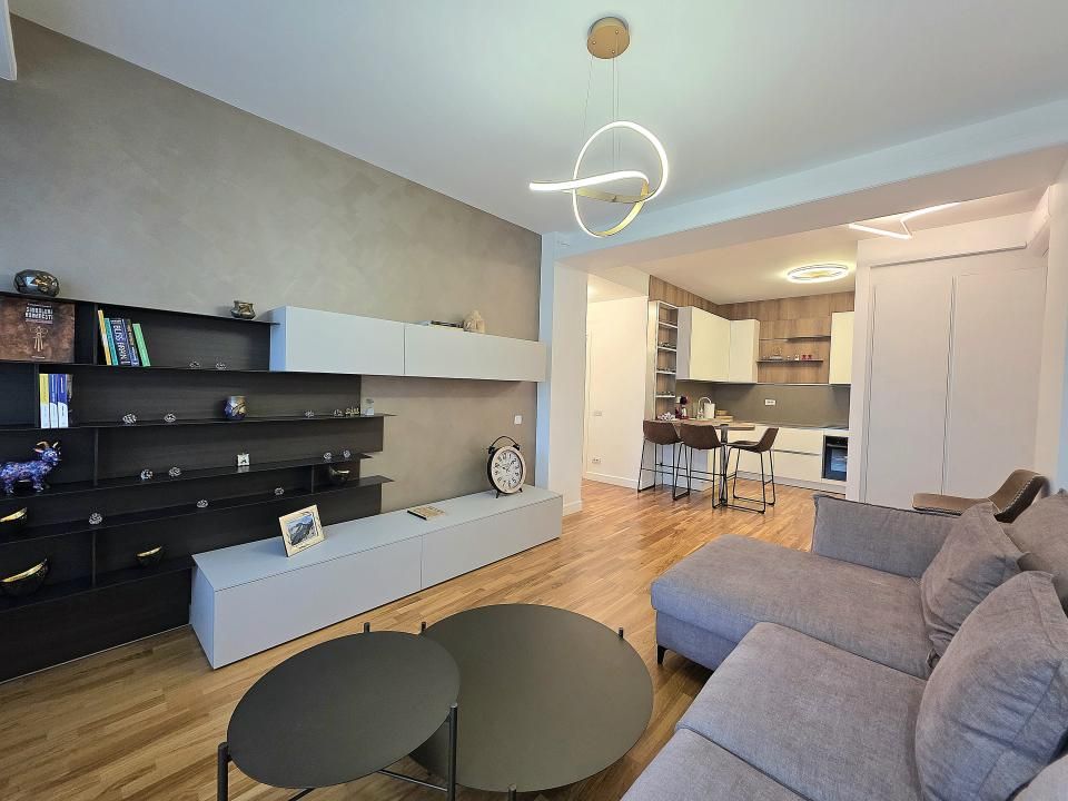 Apartament cu 3 camere de vânzare în Calea Victoriei, București – fotografia 10 din 68