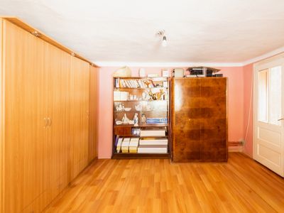Casă cu 6 camere de vânzare în Jebel – fotografia 4 din 22