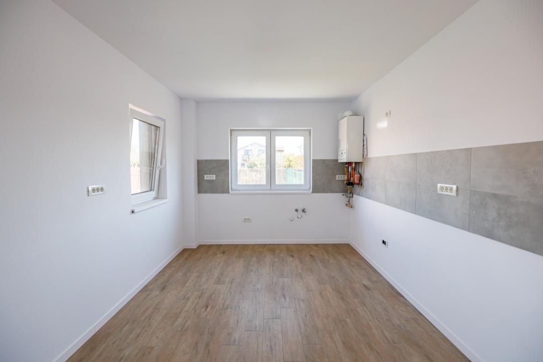 Casă cu 4 camere de vânzare în Moșnița Nouă – fotografia 11 din 56