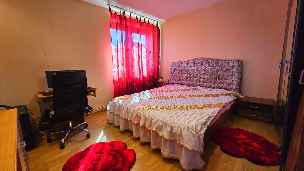 Casă cu 8 camere de vânzare în Central, Afumați – fotografia 13 din 91