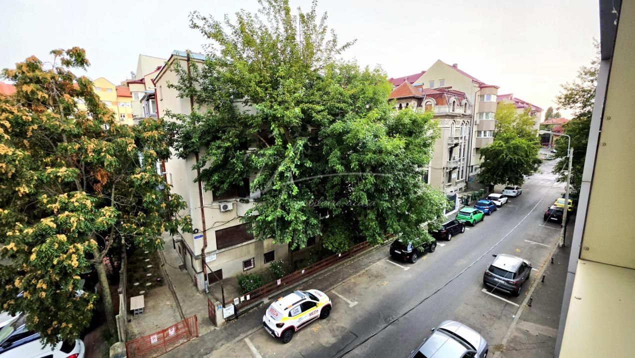 Casă cu 6 camere de închiriat în Unirii, București – fotografia 32 din 37