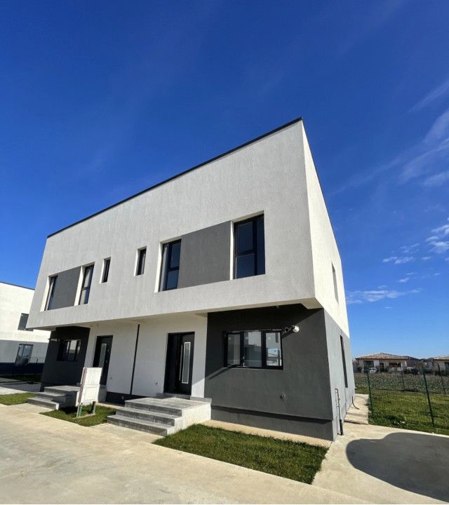 Casă cu 4 camere de vânzare în Central, Tunari – fotografia 5 din 22