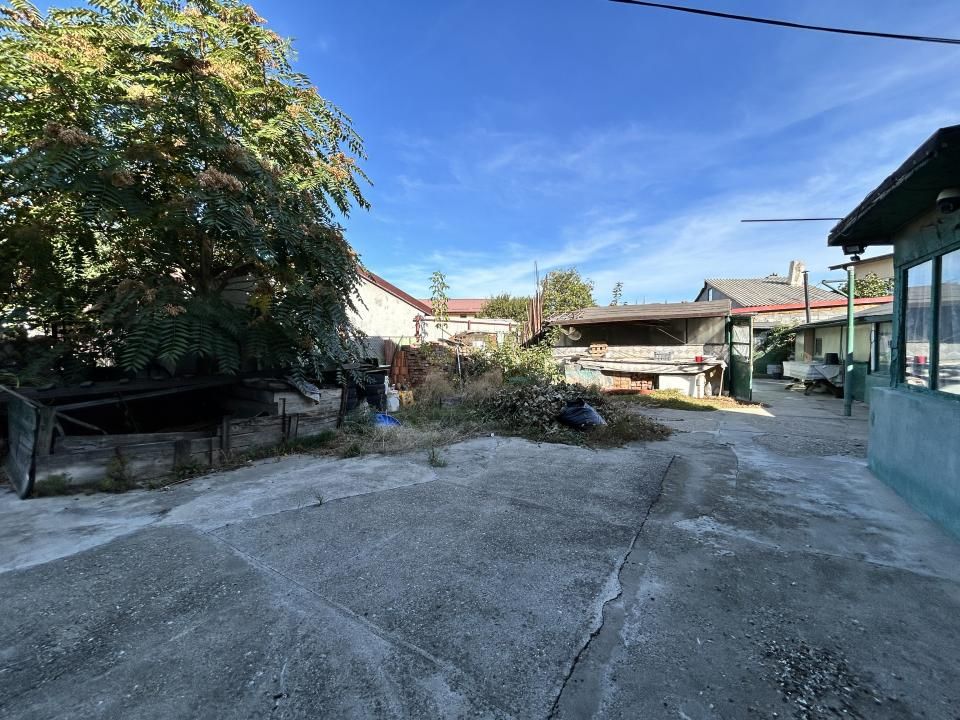 Casă cu 5 camere de vânzare în Central, Dobroești – fotografia 10 din 15