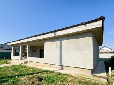 Casă cu 3 camere de vânzare în Vidra – fotografia 4 din 11
