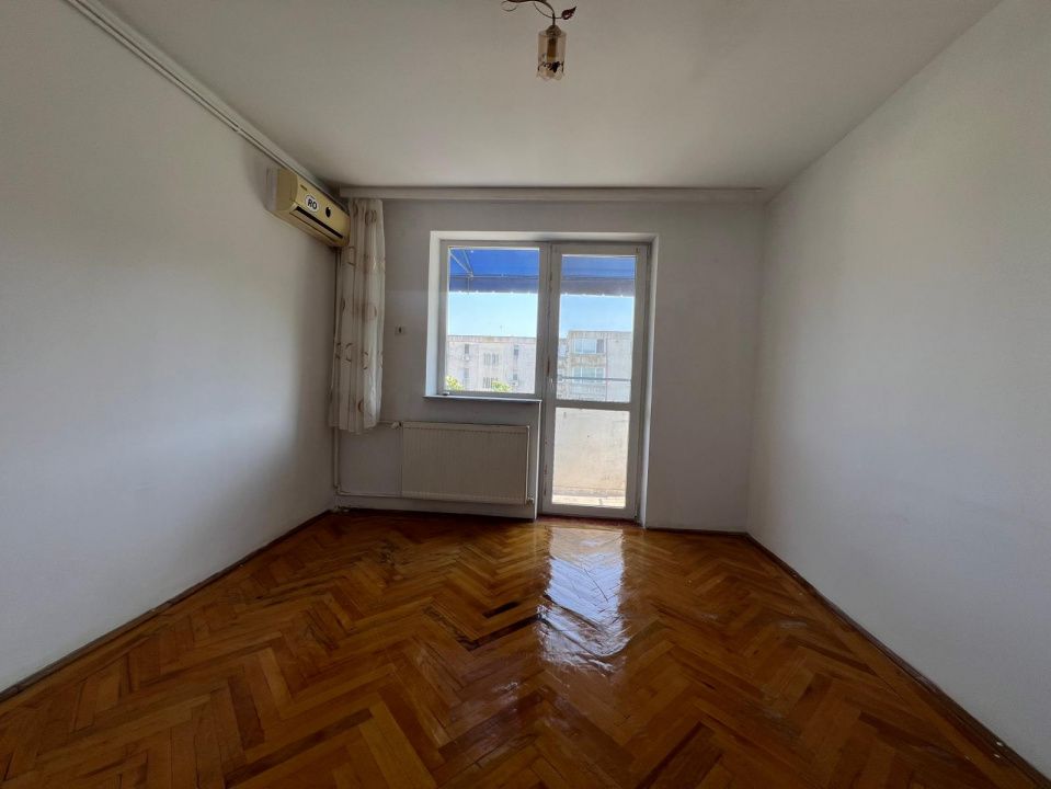 Apartament cu 3 camere de vânzare în Tomis II, Constanța – fotografia 24 din 25
