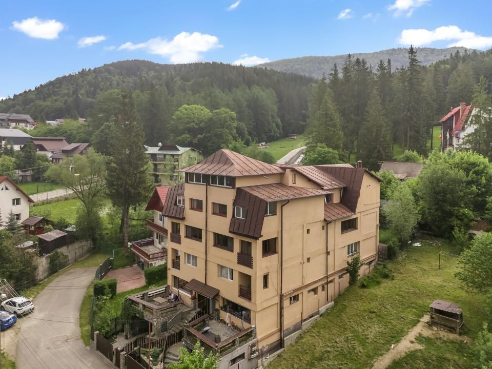 Casă cu 8 camere de vânzare în Zamora, Bușteni – fotografia 20 din 20