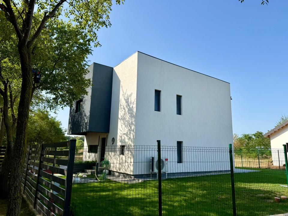 Casă cu 4 camere de vânzare în Nord-Est, Afumați – fotografia 3 din 18
