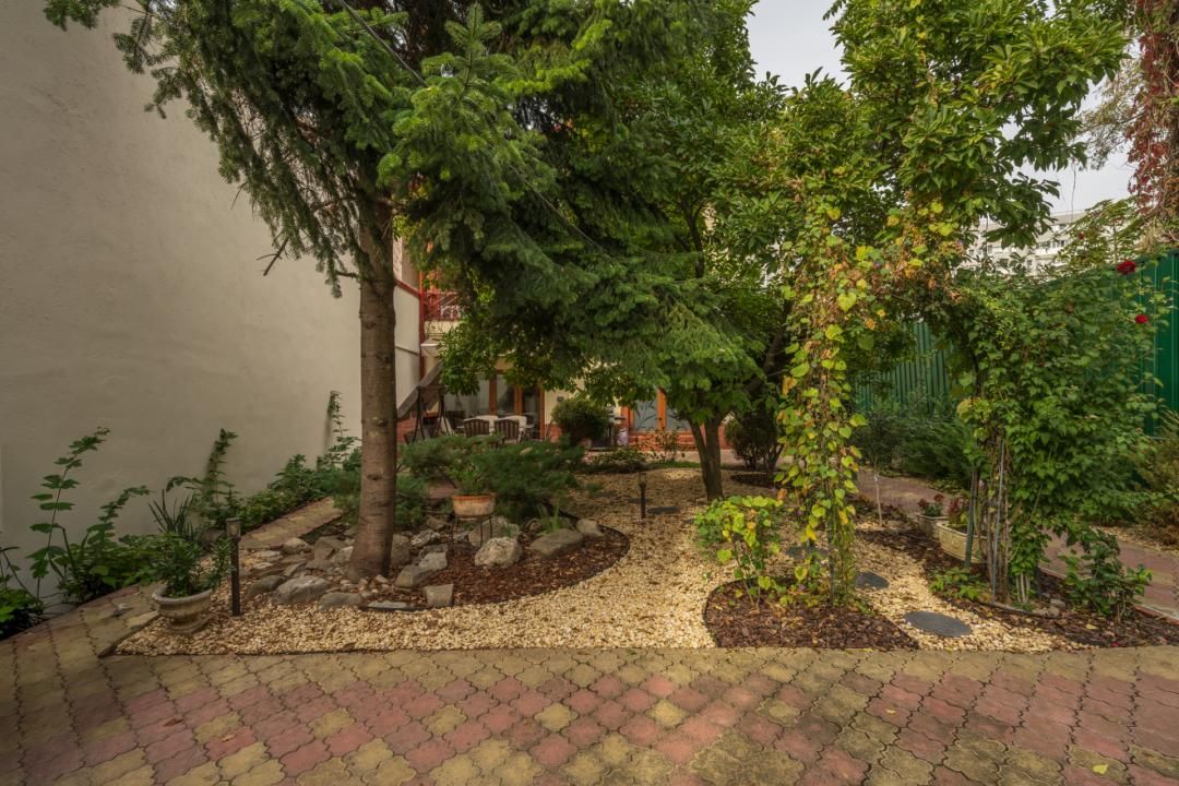 Casă cu 8 camere de închiriat în Banu Manta, București – fotografia 19 din 41