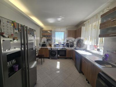 Casă cu 7 camere de vânzare în Sura Mica – fotografia 3 din 18