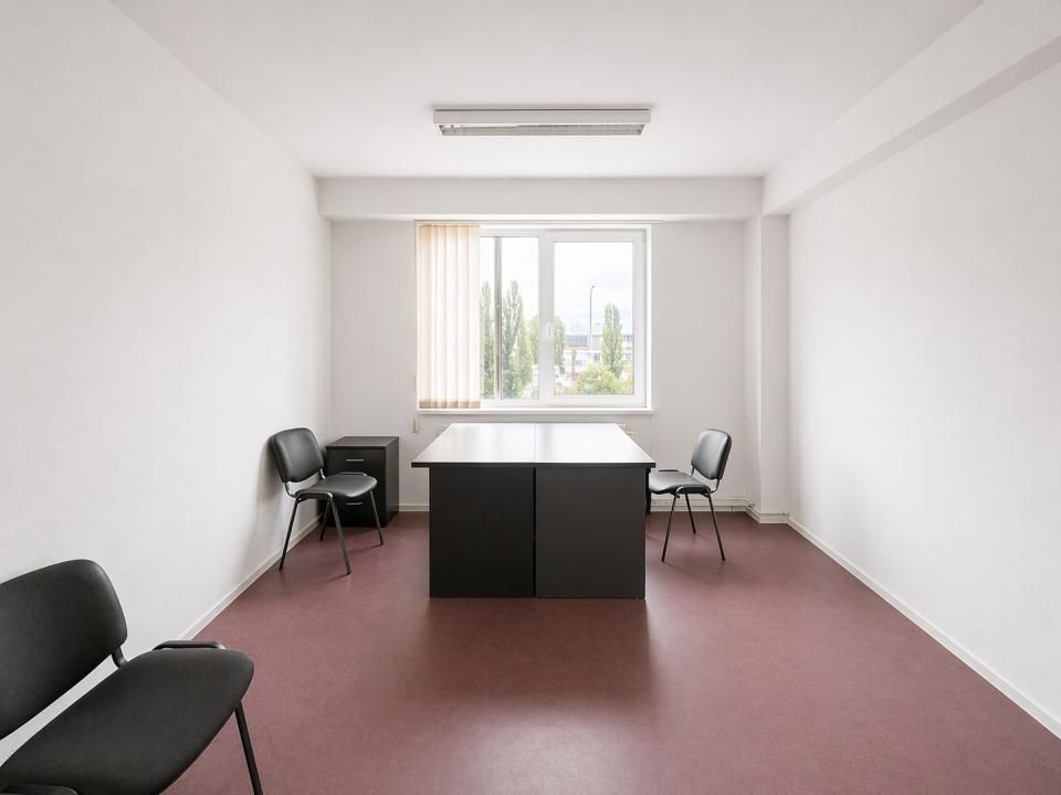 Spațiu industrial cu 30 camere de vânzare în Oradea – fotografia 4 din 6