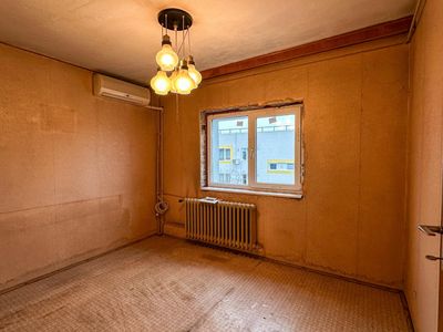 Apartament cu 4 camere de vânzare în Rahova, București – fotografia 3 din 7