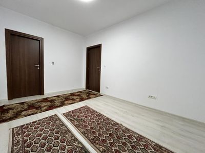 Casă cu 5 camere de vânzare în Central, Dobroești – fotografia 5 din 15