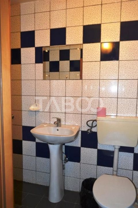 Hotel / pensiune cu 26 camere de vânzare în Tălmaciu – fotografia 27 din 27