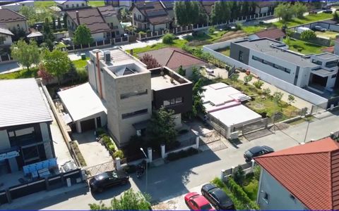 Casă cu 6 camere de vânzare în Est, Pantelimon