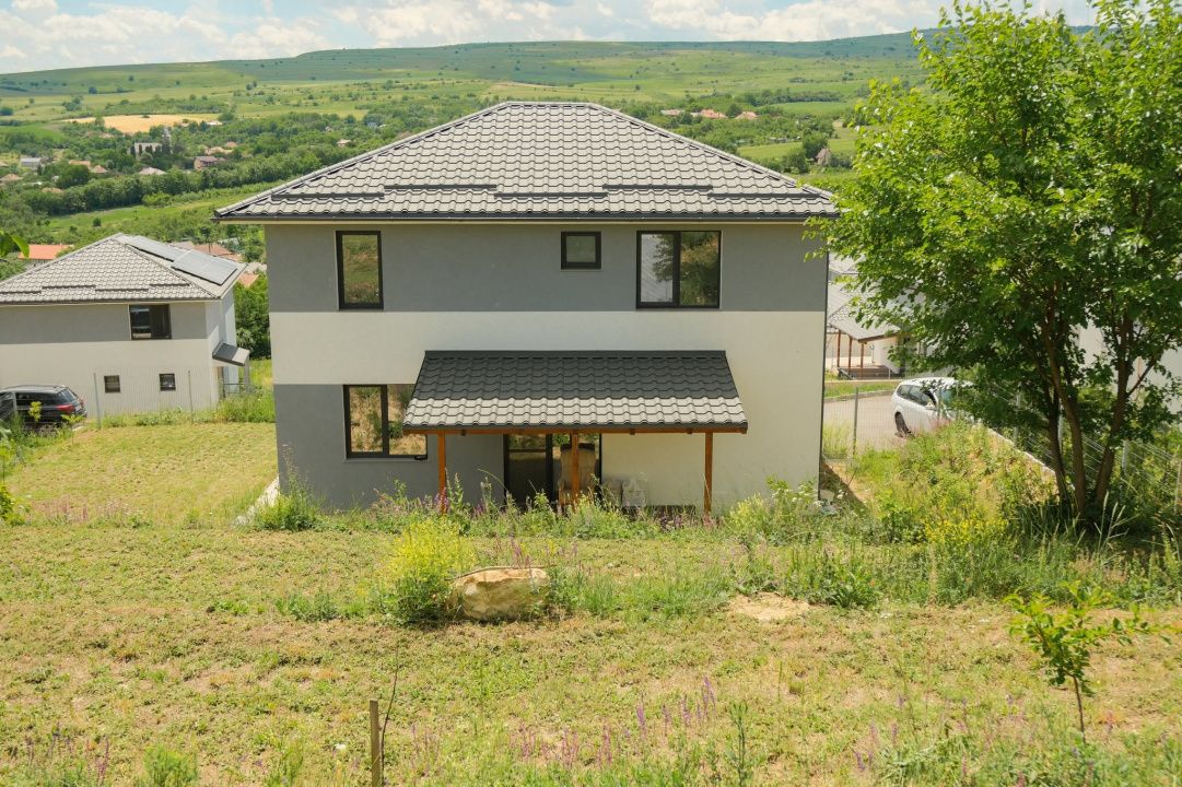 Casă cu 5 camere de vânzare în Central, Pata – fotografia 17 din 50