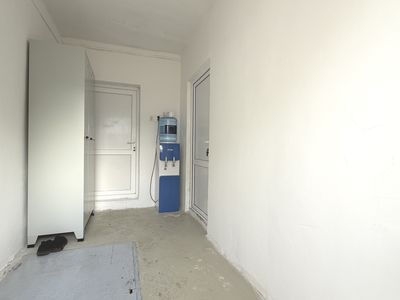 Spațiu comercial cu 5 camere de vânzare în Însurăței – fotografia 5 din 16