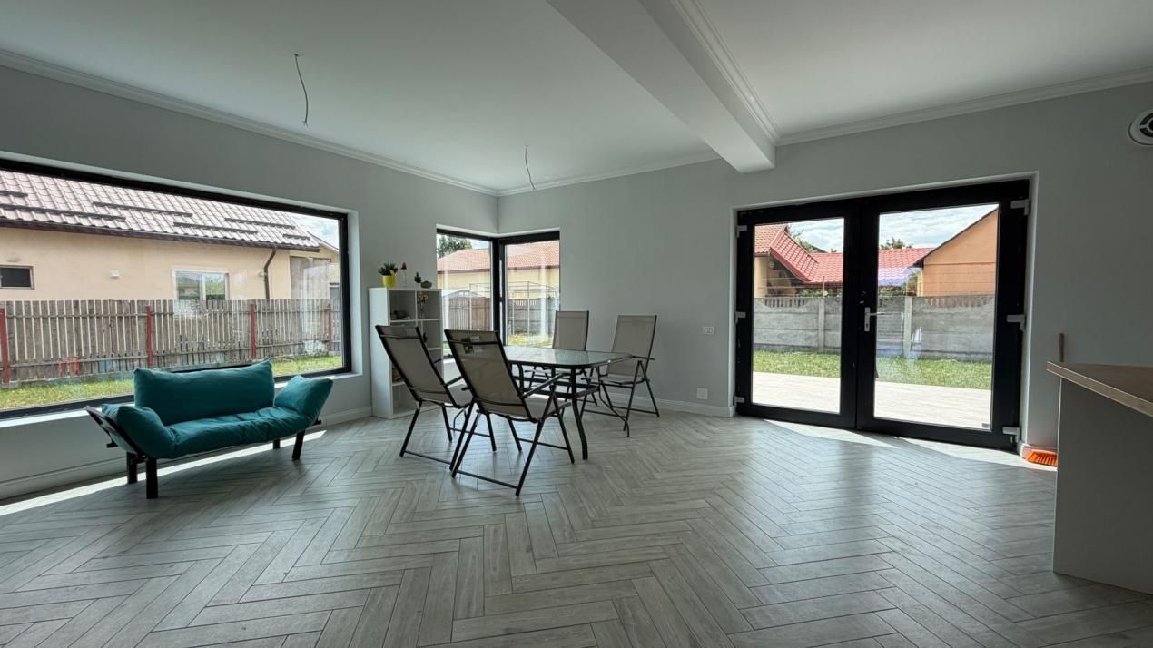 Casă cu 5 camere de vânzare în Exterior Est, Moșnița Veche – fotografia 5 din 26