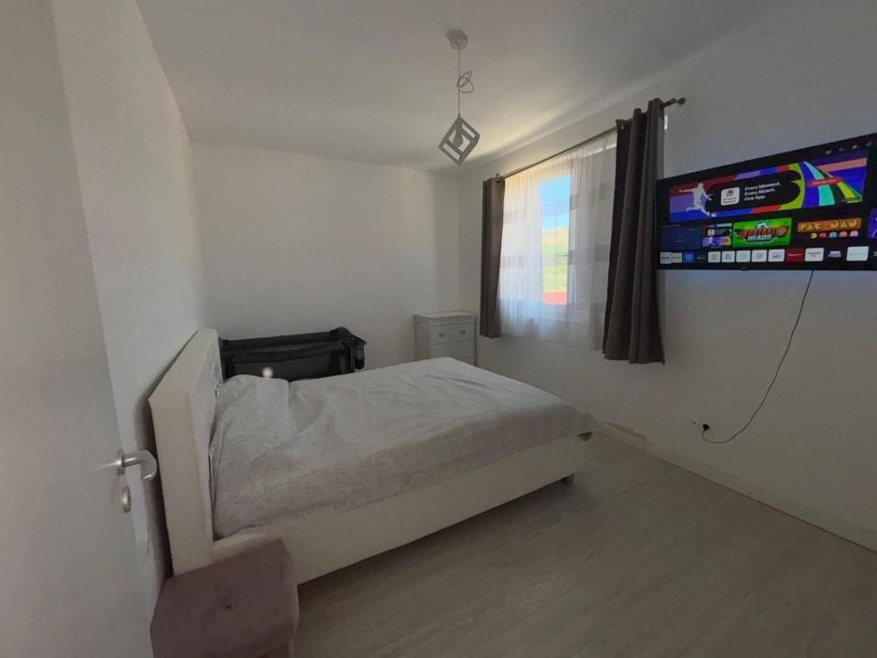 Apartament cu 3 camere de vânzare în Central, Chinteni – fotografia 3 din 27