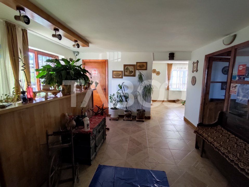 Hotel / pensiune cu 9 camere de vânzare în Fantanele – fotografia 9 din 35