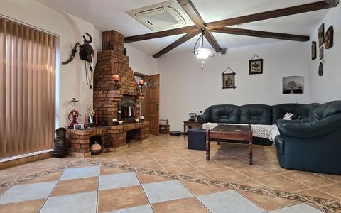 Casă cu 17 camere de vânzare în Central, Eforie Nord