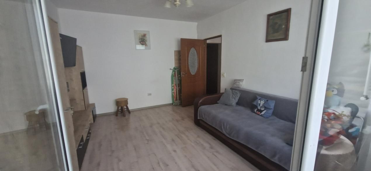 Apartament cu 1 cameră de vânzare în Eroilor, Florești – fotografia 1 din 10