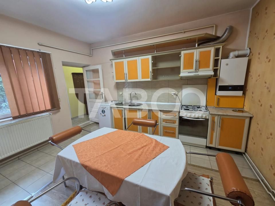 Casă cu 3 camere de vânzare în Beclean – fotografia 14 din 16