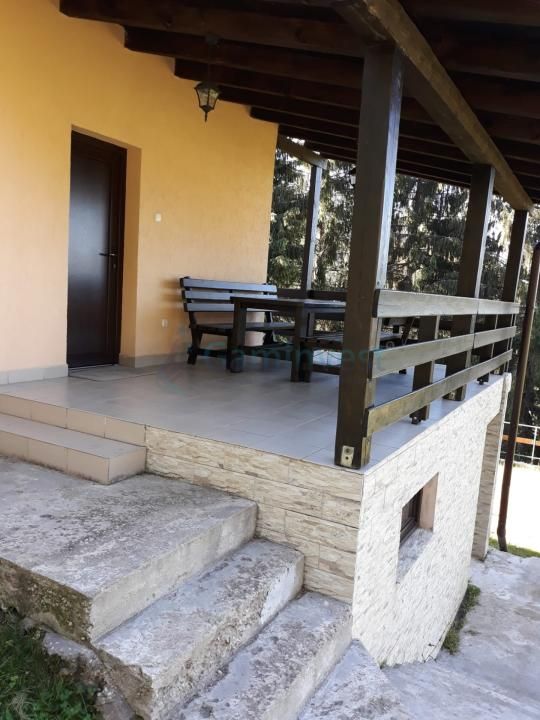 Hotel / pensiune cu 5 camere de vânzare în Central, Vartop – fotografia 3 din 5