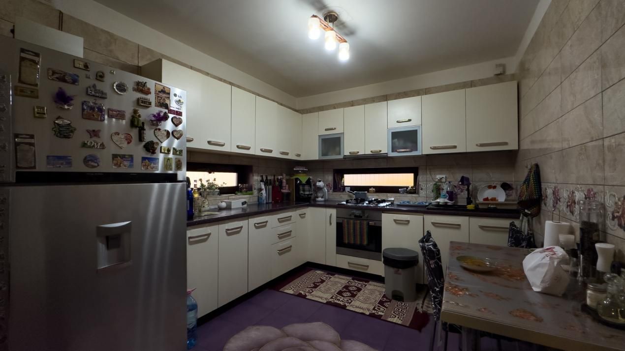 Casă cu 9 camere de vânzare în Afumați – fotografia 4 din 17