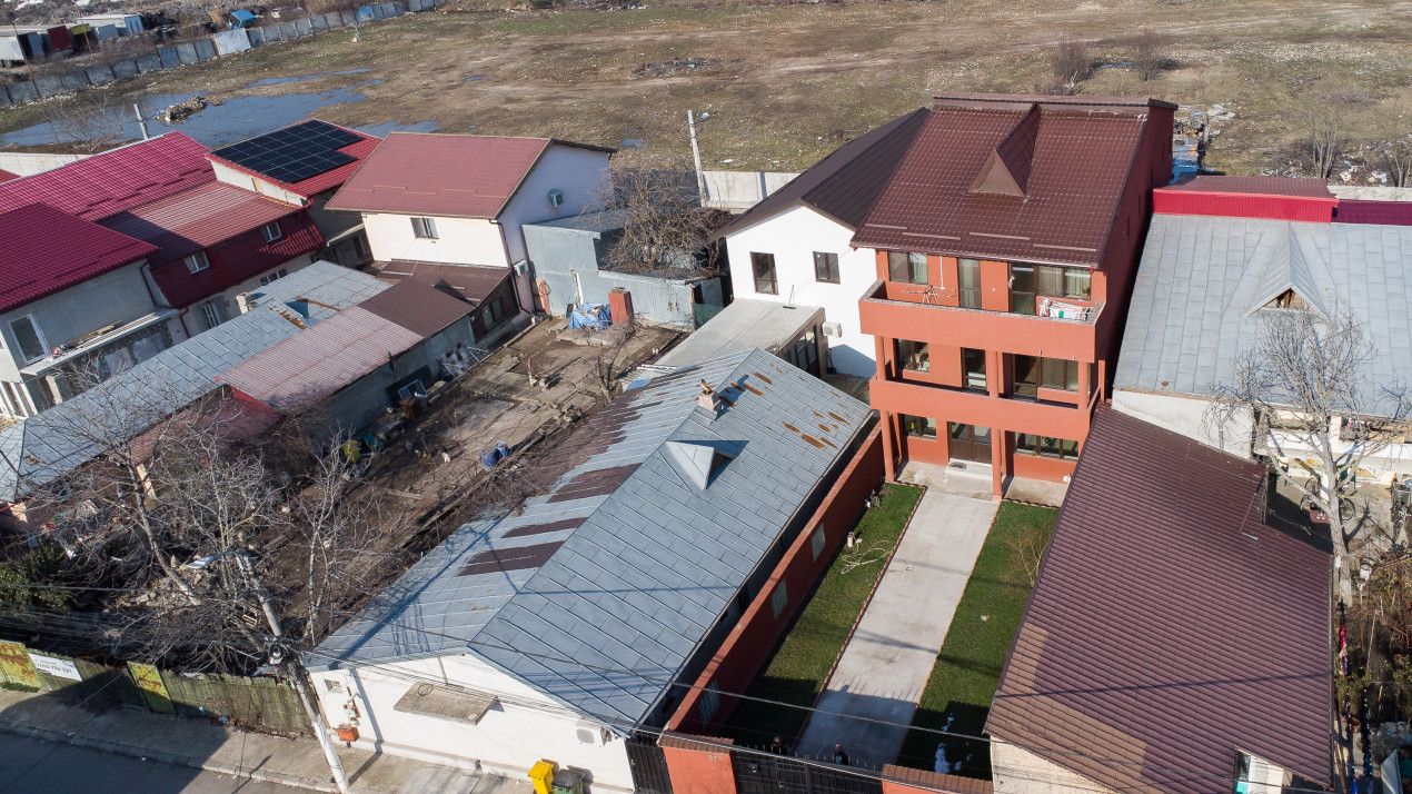 Casă cu 8 camere de vânzare în Est, Voluntari – fotografia 24 din 65