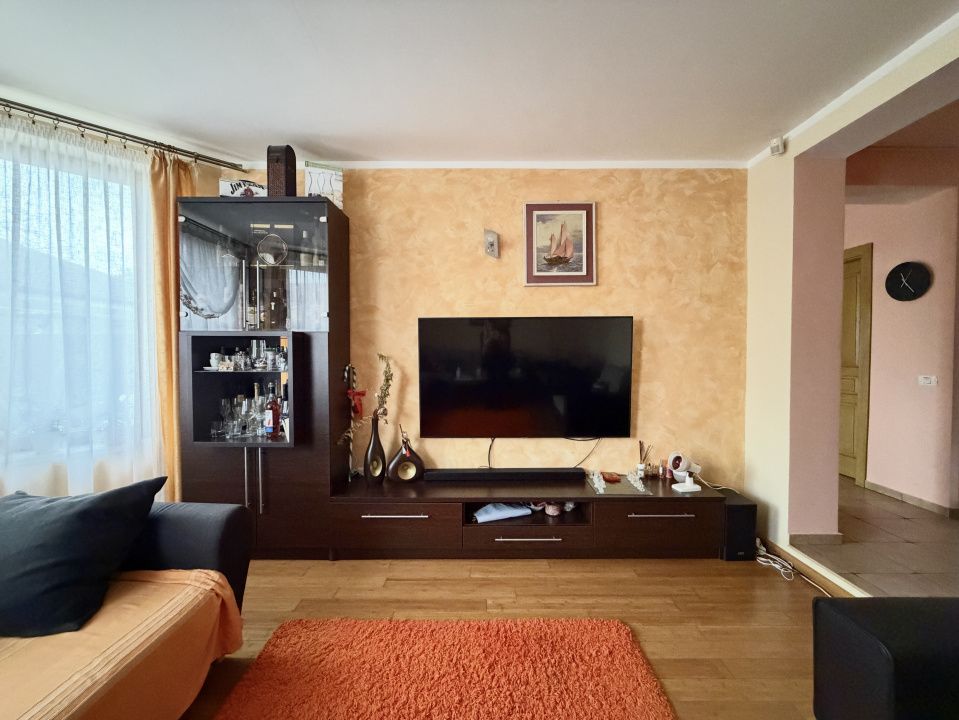Casă cu 5 camere de vânzare în Central, Sânandrei – fotografia 4 din 22