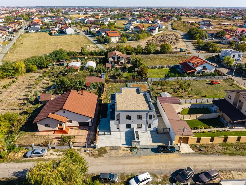 Casă cu 4 camere de vânzare în Moșnița Nouă – fotografia 1 din 56