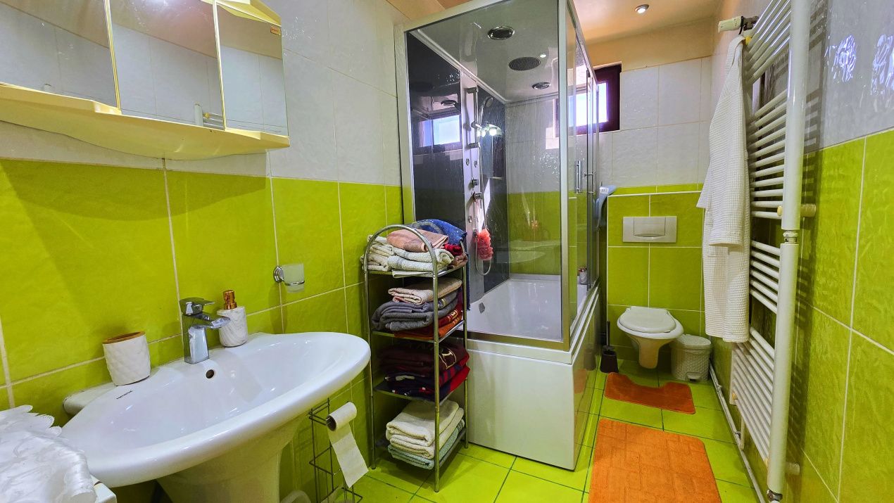 Casă cu 8 camere de vânzare în Central, Afumați – fotografia 47 din 91