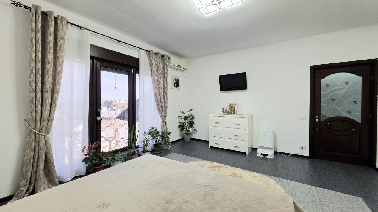 Casă cu 6 camere de vânzare în Mamaia-Sat – fotografia 27 din 36