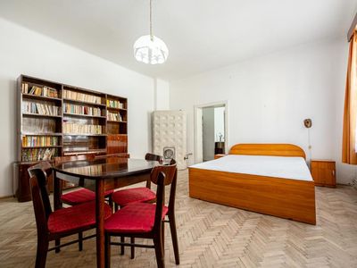 Apartament cu 2 camere de vânzare în Centrul Istoric, Brașov – fotografia 4 din 19
