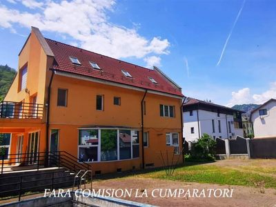 Casă cu 12 camere de vânzare în Călimănești – fotografia 5 din 37