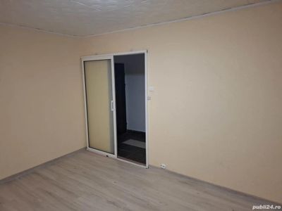 Garsonieră cu 1 cameră de vânzare în Tudor Vladimirescu, Pitești – fotografia 3 din 6