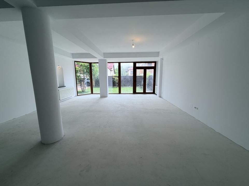 Casă cu 6 camere de vânzare în Pipera, București – fotografia 3 din 16