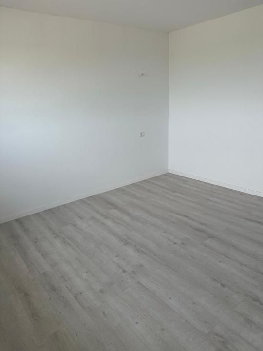 Casă cu 5 camere de vânzare în Dascalu – fotografia 14 din 33