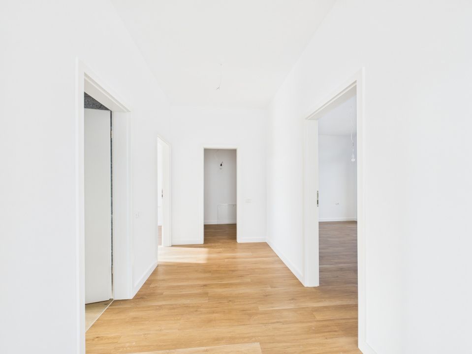 Casă cu 4 camere de vânzare în Est, Sânpetru – fotografia 17 din 28
