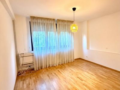 Apartament cu 3 camere de închiriat în P-ta Dorobanti, București – fotografia 4 din 9