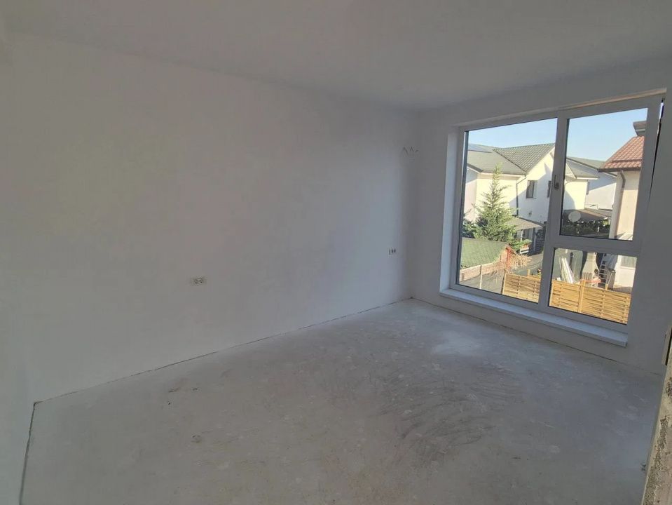 Casă cu 7 camere de vânzare în Central, Tunari – fotografia 10 din 13