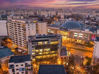 Spațiu de birouri cu 18 camere de vânzare în Vitan Mall, București – fotografia 2 din 11