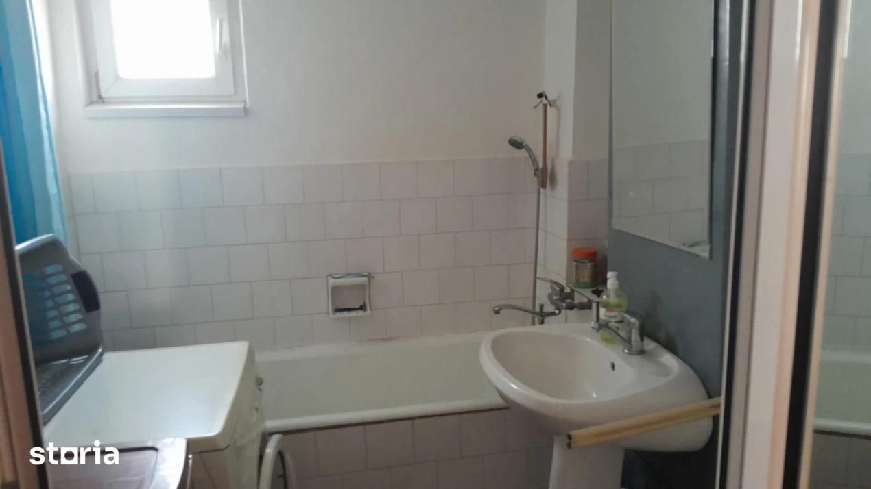 Apartament cu 2 camere de vânzare în Ultracentral, Ineu – fotografia 3 din 9