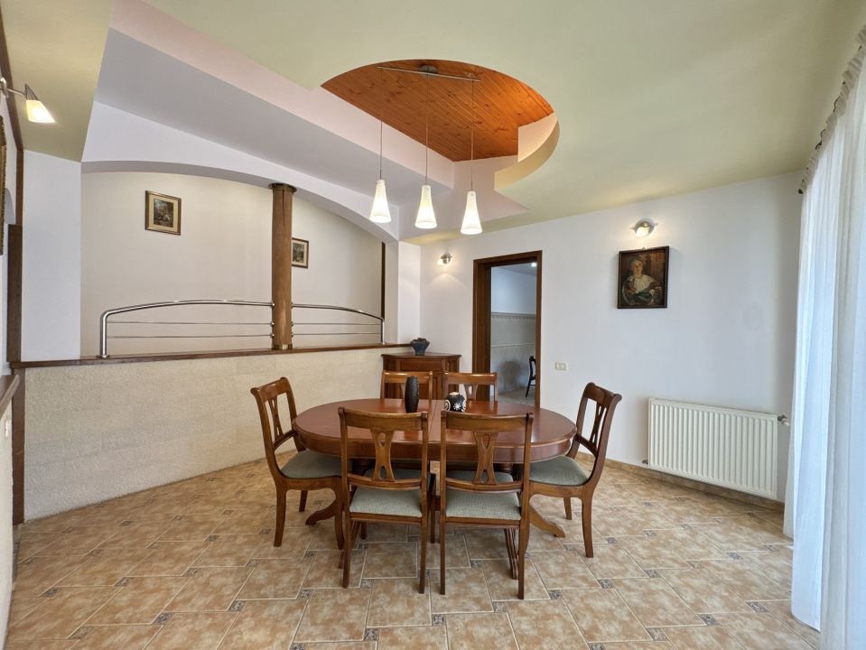 Casă cu 10 camere de vânzare în Central, Frumusani – fotografia 28 din 40