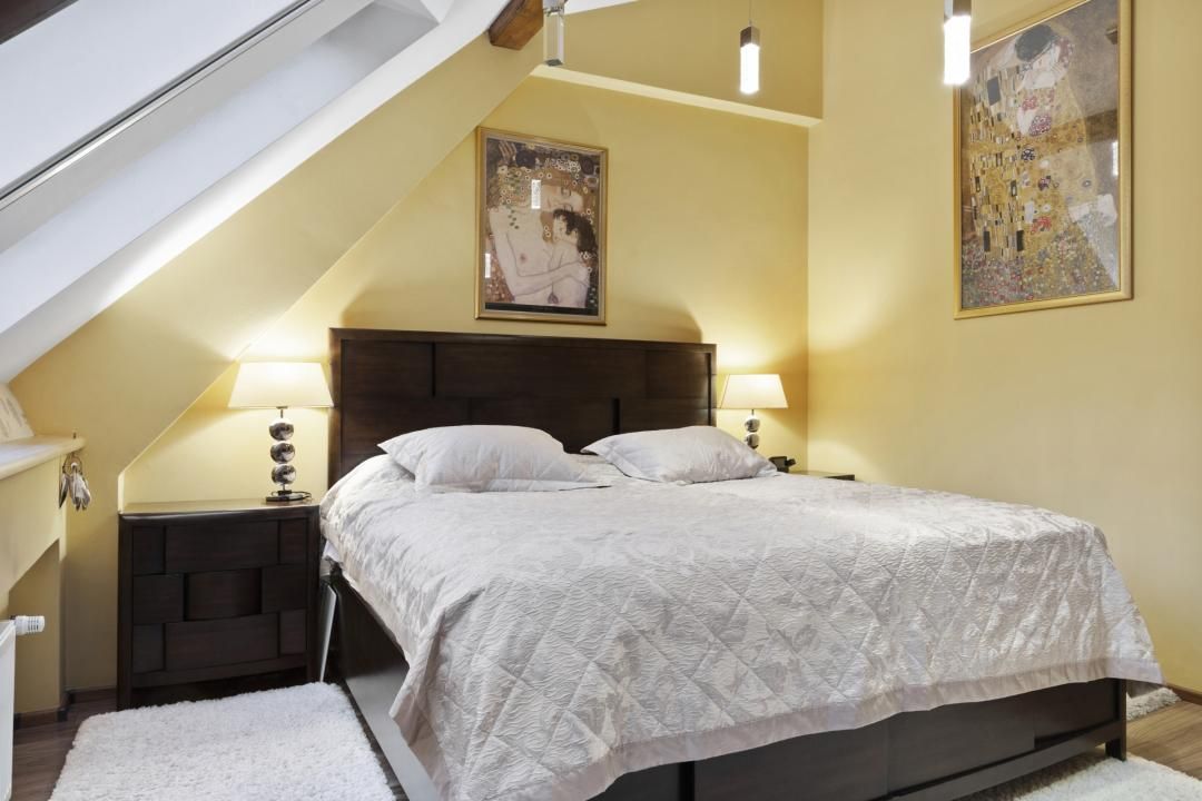 Casă cu 8 camere de vânzare în Vatra Luminoasa, București – fotografia 8 din 38