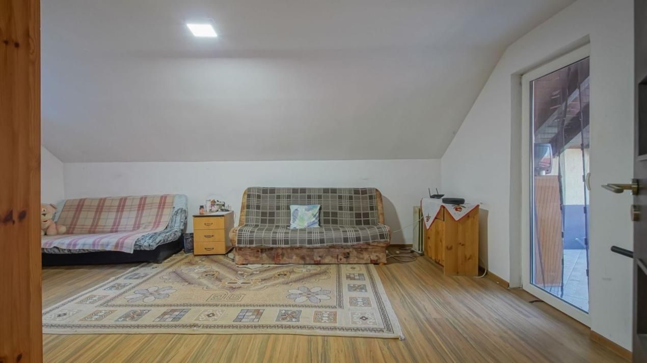 Casă cu 6 camere de vânzare în Sud, Brașov – fotografia 14 din 18